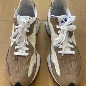 EUC - New Balance 327 Mens Mushroom Fashion Sneakers - 11 D US